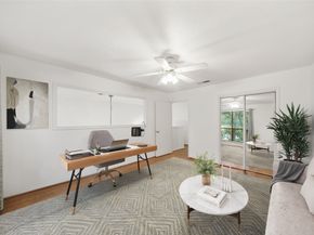 2555 Bering Drive 1, Houston TX 77057