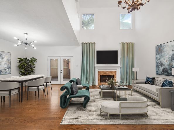 2555 Bering Drive 1, Houston TX 77057