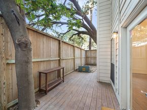 2555 Bering Drive 1, Houston TX 77057