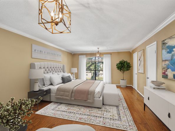 2555 Bering Drive 1, Houston TX 77057