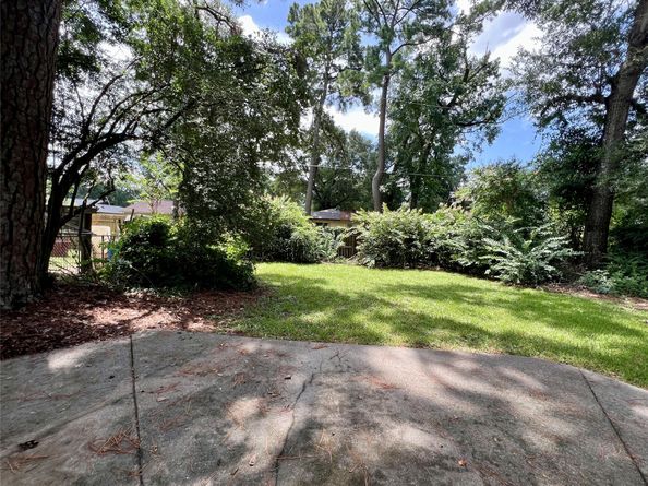 307 Jill Street, Conroe TX 77303