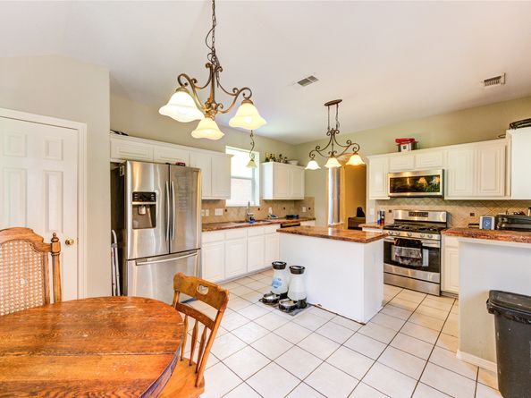 18414 Bluewater Cove Drive, Humble TX 77346