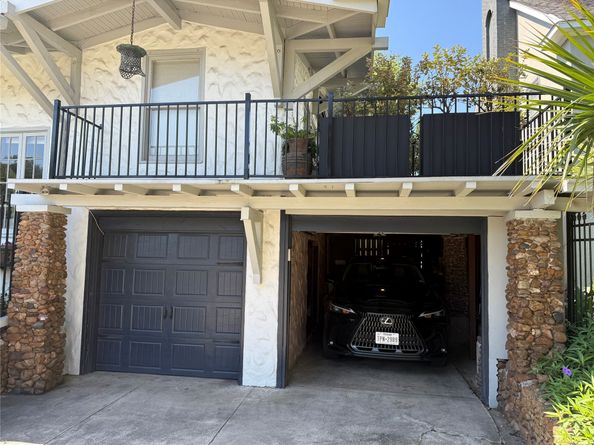 3702 Audubon Place, Houston TX 77006