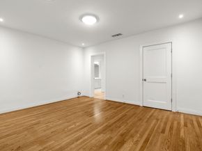 2409 Dryden Road, Houston TX 77030