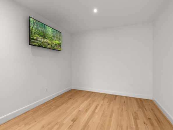 2409 Dryden Road, Houston TX 77030