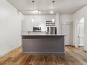 1901 Post Oak Boulevard 1206, Houston TX 77056