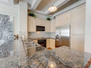1120 Texas Street 5D, Houston TX 77002