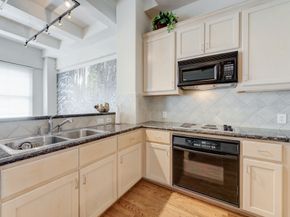 1120 Texas Street 5D, Houston TX 77002