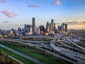 2213 Springwood Vista Lane, Houston TX 77055