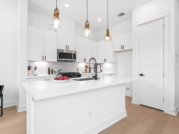 2213 Springwood Vista Lane, Houston TX 77055