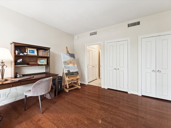 5110 San Felipe Street 36/37W, Houston TX 77056