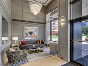 5110 San Felipe Street 36/37W, Houston TX 77056