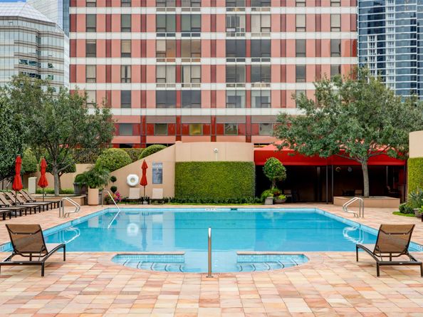 5110 San Felipe Street 36/37W, Houston TX 77056