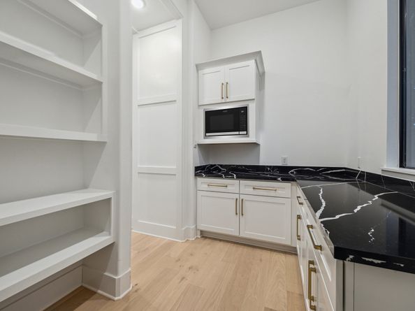 1112 Kinley Lane, Houston TX 77018