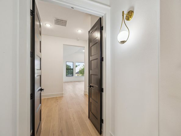 1112 Kinley Lane, Houston TX 77018