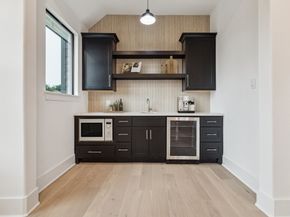 1112 Kinley Lane, Houston TX 77018