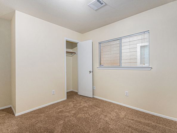 1539 Nichole Woods Drive, Houston TX 77047
