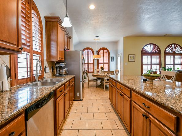 20743 Oakhurst Park Drive, Porter TX 77365