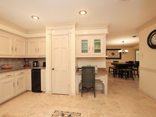 5503 Pebble Springs Drive, Houston TX 77066