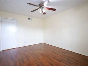 18511 Egret Bay Boulevard 310, Webster TX 77058