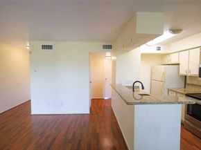 18511 Egret Bay Boulevard 310, Webster TX 77058
