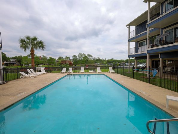 18511 Egret Bay Boulevard 310, Webster TX 77058