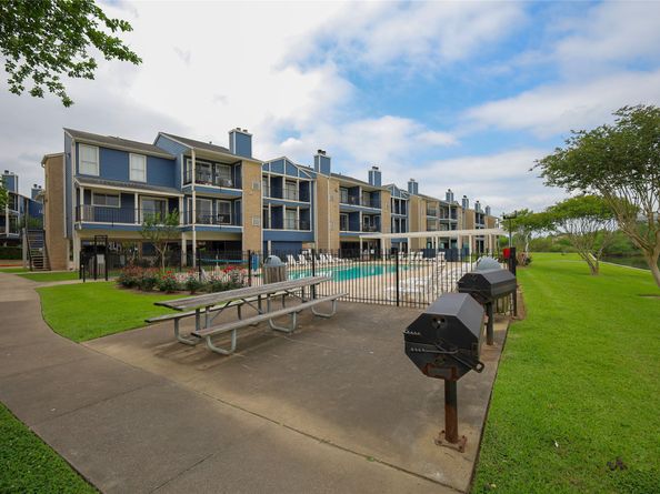 18511 Egret Bay Boulevard 310, Webster TX 77058