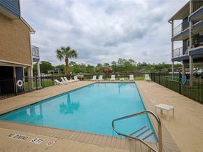 18511 Egret Bay Boulevard 310, Webster TX 77058