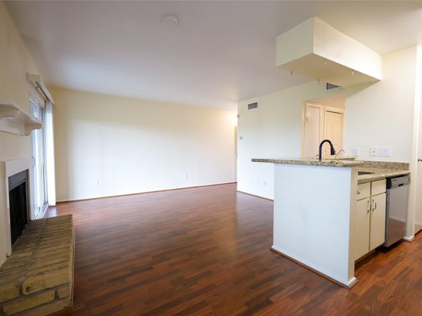18511 Egret Bay Boulevard 310, Webster TX 77058