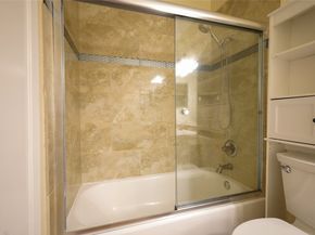 18511 Egret Bay Boulevard 310, Webster TX 77058