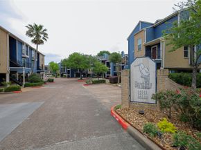 18511 Egret Bay Boulevard 310, Webster TX 77058