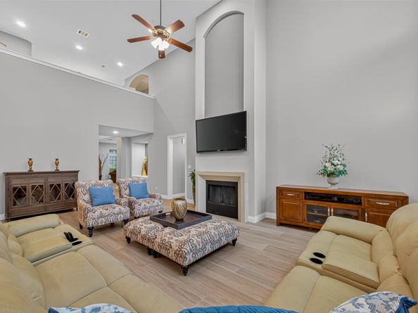 16226 Breakwater Path Drive, Houston TX 77044