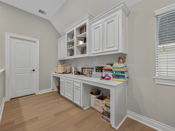 16226 Breakwater Path Drive, Houston TX 77044