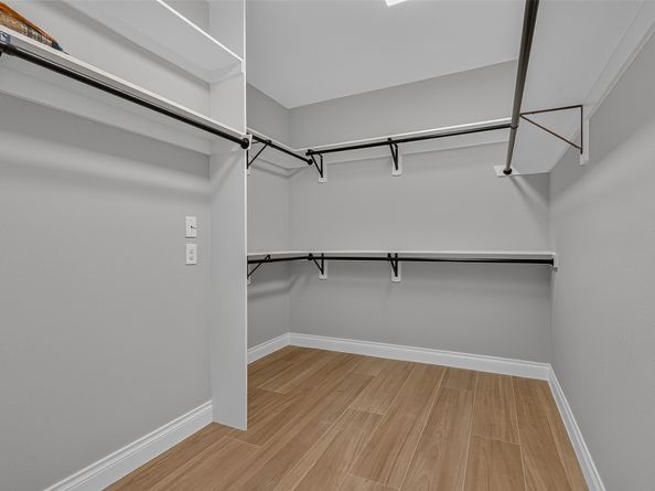 16226 Breakwater Path Drive, Houston TX 77044