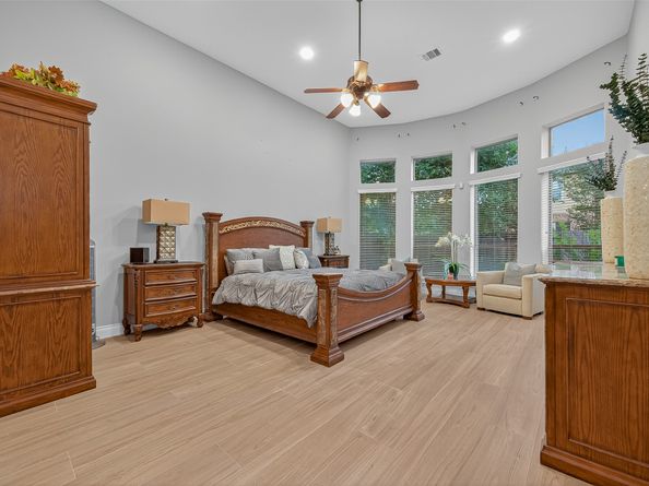 16226 Breakwater Path Drive, Houston TX 77044