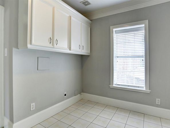 2709 Blodgett Street, Houston TX 77004