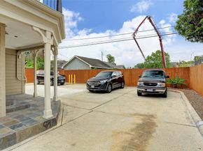 2709 Blodgett Street, Houston TX 77004