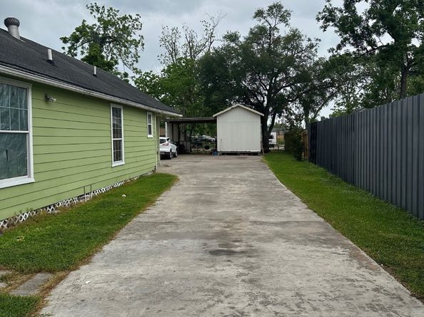 8718 Brannon Street, Houston TX 77093