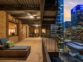 914 Main Street 2204, Houston TX 77002