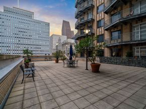914 Main Street 2204, Houston TX 77002