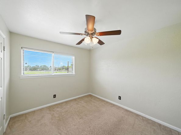 10666 Hazelhurst Drive 22, Houston TX 77043