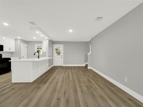 5733 Howell Street, Houston TX 77032