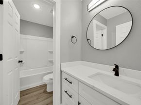 5733 Howell Street, Houston TX 77032