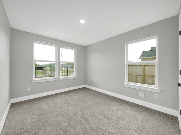 5733 Howell Street, Houston TX 77032