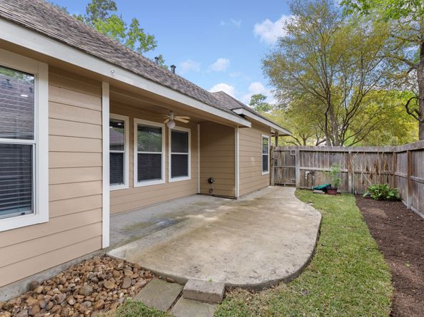 11 Trafalgar Place, Conroe TX 77384