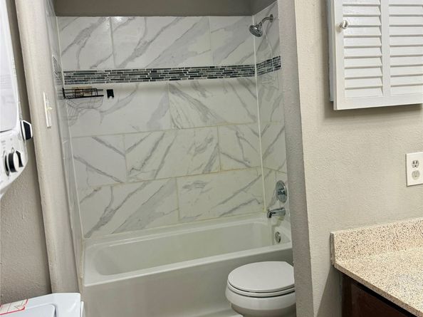 10211 Sugar Branch Drive 377, Houston TX 77036