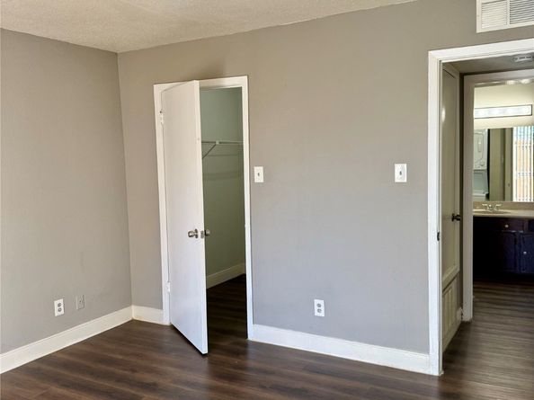10211 Sugar Branch Drive 377, Houston TX 77036