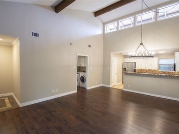 8615 Putnam Drive