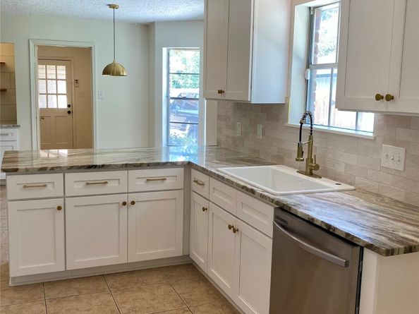 2203 Rolling Meadows Drive, Houston TX 77339