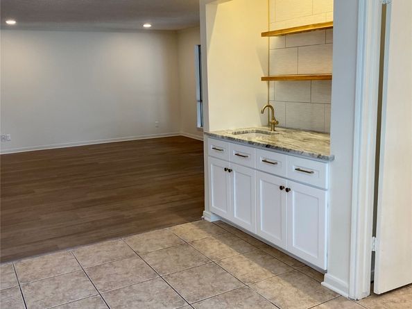 2203 Rolling Meadows Drive, Houston TX 77339